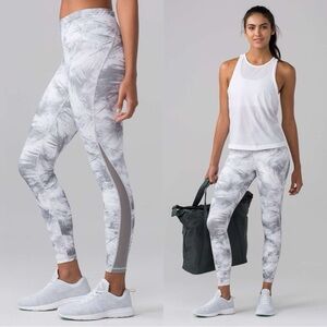 Lululemon Train Times 7/8 Pant *25" Breeze By White Light Cast